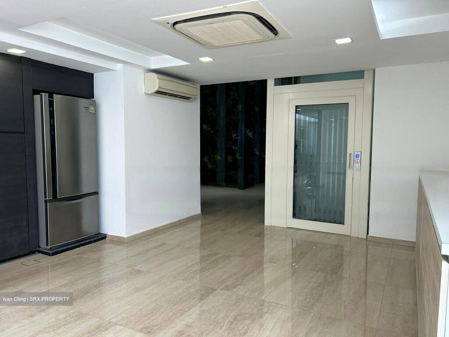 Cairnhill Road (D9), Terrace #462772471
